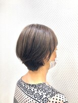 クオリス 上福岡店(QUALIS)&nbsp;小顔/ショート/耳掛け/アッシュベージュ/丸み/30代40代