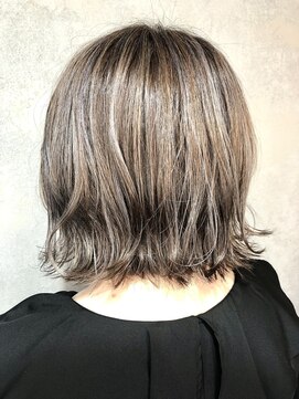 セシルヘアー(CECIL hair) 【CECIL 下北沢】極細ハイライトで白髪ぼかしで明るく