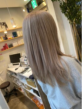 ナンバー デセオ 吉祥寺(N° deseo) 大人かわいいくびれミディラベンダーインナーカラー