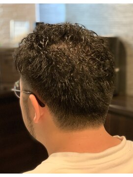 エグゼグティブクラブ 麻布十番(EXECUTIVE CLUB) ショート×パーマ＜理容室＞＜麻布十番/メンズ/バーバー/床屋＞