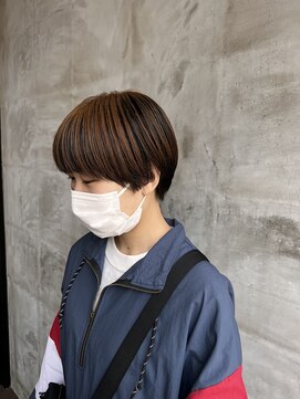 アンディ ニジュウサンド クリエイション(and D 23℃ creation) オレンジショートボブ