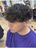 波巻きスパイラルパーマメンズマッシュツーブロックメンズパーマ
