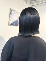 マリン(Marine)&nbsp;20代30代ネイビーブラックカラー切りっぱなしボブ