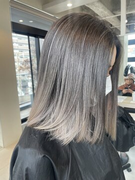 リア 布施店(Lia) ナチュラルバレイヤージュ