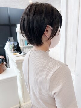 キャアリー(Caary) 福山Caary20代30代40代50代60代ショートヘア小顔補正立体カット