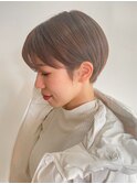 コンパクトショートボブ/柔らかベージュカラー
