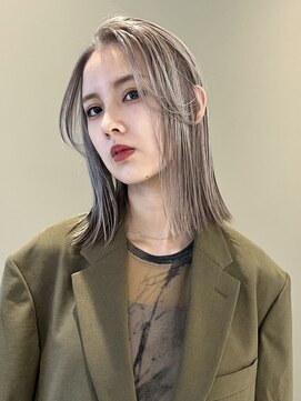 シアター(CIARTOR) ブロンドカラー / 顔まわりレイヤー