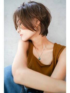 ギークス(GEEKS) 【GEEKS渋谷】くびれショート/ウルフ/20代30代/春夏カラー/小顔