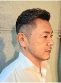 アイロンパーマ 理容室 バーバー フェード パーマ ビジネス 40代