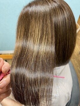 テーラヘアー 草加店(TELAHAIR) うるツヤハイライトベージュボブ