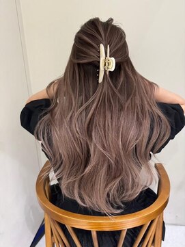 リティー バイ ジルブラン(Lity by JILBLAN) レイヤーカット/ハイライトカラー/イルミナカラー[鹿児島中央駅]