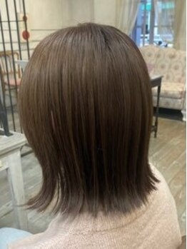 【JR茨木駅徒歩3分】髪質改善トリートメントが人気◇うねりや広がりを抑えてうるツヤ髪へ導く実力派サロン!