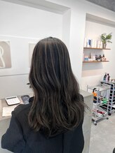 【SILLO.の”デザインカラー”】白髪ぼかしやハイライトでおしゃれさ、抜け感を＋