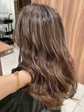 エジョン 八幡山店(Aejon) 大人レイヤーカット白髪ぼかし脱白髪染め40代50代60代