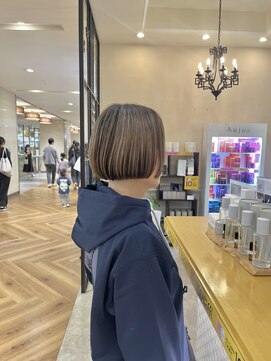 シャンプーボーイ セントラル 博多(SHAMPOO BOY central) ハイライト&ボブ