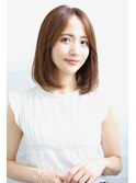 大人可愛いロングボブスタイル