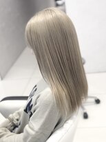 アース 甲府昭和店(EARTH) Whiteブロンド