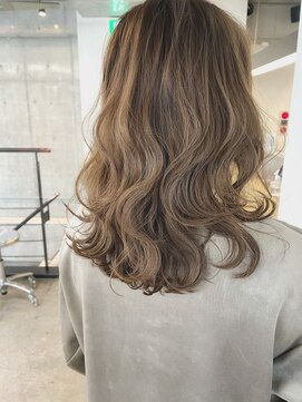 ウェイズ トウキョウ(Ways TOKYO) コクのある柔らかベージュ/シークレットハイライト/波巻き