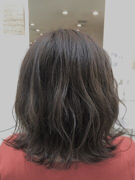 エムロード 深草店 肩下ボブ