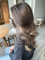 リバレッジ 広尾(Leverage)&nbsp;海外ヘア ハイライトスタイル【恵比寿/広尾】担当：柴崎 麻緒