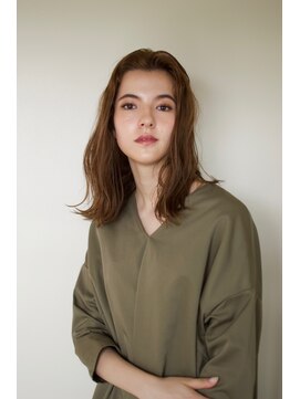 ピズムハク(PISM hak) かき上げバング/ルーズヘア/春パーマ/ニュアンスカラー