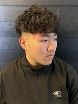 ディスイズバーバーセカンド(THIS IS BARBER 2nd)&nbsp;波巻きパーマ　フェードカット　ミニマッシュ　黒髪