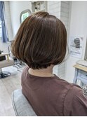 ショートボブ×夏におすすめベージュブラウン◎