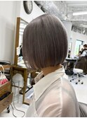 ブリーチカラー ホワイトカラー グレー  切りっぱなしボブ