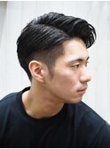黒髪ツーブロックサイドパート/韓国風ガイルヘア