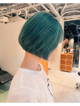エルム 原宿 表参道(yelm) ミニボブ×ターコイズグリーン/ダブルカラー/髪質改善/ブリーチ