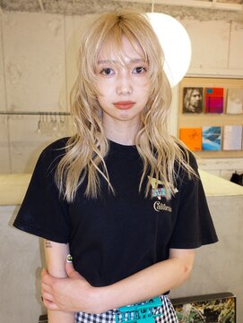 ルーム(Loom.) ニュアンスレイヤー ブロンドヘア