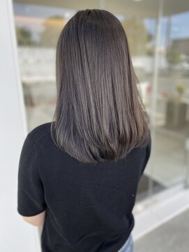 ヒビカ(HIBIKA) くすみ感が魅力の秋ダークアッシュ