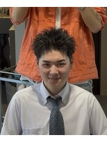 クヴェル(Kvell) ボックススパイキーショート