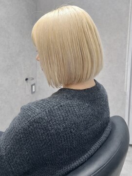 ナイロン 西葛西店(NYLON.) 【笠原】ハイトーンミルクティーブロンド×切りっぱなしボブ