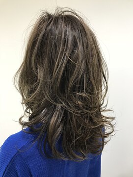 ティーアールシャンプー(TR shampoo) 透明感のある大人カラー