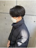 毛流れ前下がりハンサムショート コンマへア