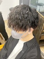 ネオリーブ クーロ メゾン 横浜(Neolive curro Maison)&nbsp;縦落ちスパイラル×ツイストパーマ[メンズ]