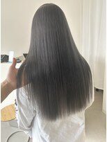 コト 福井大和田店(coto)&nbsp;福井　大和田　ダークシルバーグレー　艶髪ロング　髪質改善