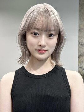 ソル ジングウマエ(SOL JINGUMAE) ホワイトベージュカラーダブルカラーグレージュカラーブリーチ