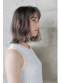 20代30代アッシュグレージュナチュラルボブ切りっぱなし