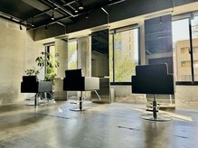 １、子連れで行っても大丈夫ですか？　２、妊婦でも大丈夫ですか？　３、友達と同時来店は大丈夫ですか？