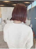 チェリーレッド×外はねボブ