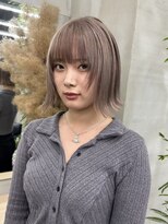 ギークス(GEEKS)&nbsp;【GEEKS渋谷】ホワイトグレージュ/レイヤーボブ/冬ヘア/20代30代