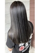 ミーサ バイ ブレイク(mysa by BREK)&nbsp;暗髪×シルバーハイライト