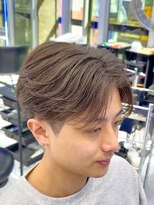 センス 渋谷 宇田川交番前(SENSE)&nbsp;センターパート/毛流れ/カルマパーマ/ベージュ/韓国/カット