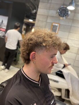 フランクスバーバー アンド ビアークラブ(FRANK'S BARBER and BEER CLUB) マレット