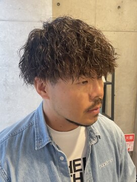 ブルニール 中崎町(BLEUNIR) ツイストスパイラル　メンズパーマ　ツーブロック　マッシュ