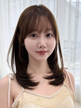 レイリー 原宿 表参道(Rayreee) ミディアムレイヤー/韓国ヘア/シースルーバング/似合わせ顔周り