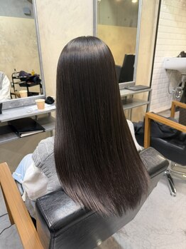 ソネル 所沢店(SONEL)の写真/圧倒的な艶髪を実現！メテオトリートメントで透明感としっとり感が同時に叶う◎うねり改善の髪質改善サロン