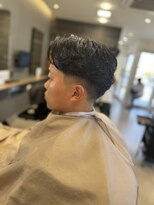 タカギ(TAKAGI)&nbsp;テーパーフェード毛流れパーマニュアンスパーマラフカール